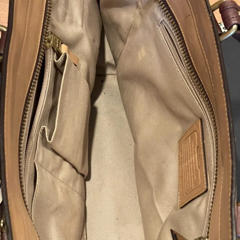 Coach Bag - Picture 4 of 6